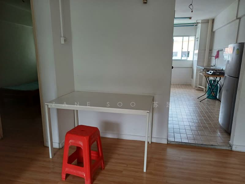 684 Hougang Avenue 8, 684 Hougang Avenue 8, 2 Bedrooms, 689 sqft, HDB Flat For Rent, by Zane Soo 苏昱能, 500187852 - Kitchen - PropertyGuru.com.sg