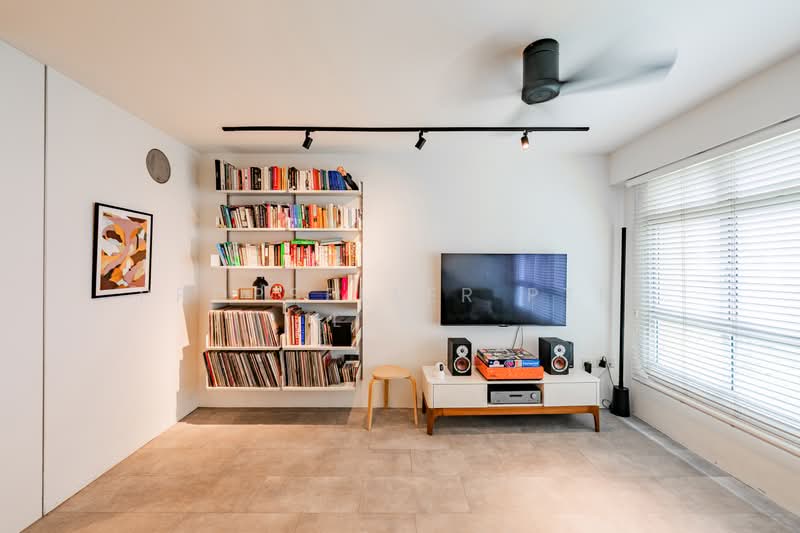 7 Upper Aljunied Lane, 7 Upper Aljunied Lane, 2 Bedrooms, 732 sqft, HDB Flat For Sale, by Florence Ho, 500187867 - Living Room - PropertyGuru.com.sg