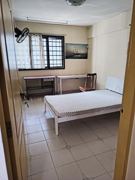 218 Jurong East Street 21, 218 Jurong East Street 21, Room Rental, 150 sqft, HDB Flat For Rent, by Lucy Li Xi, 500187882 - Bedroom - PropertyGuru.com.sg