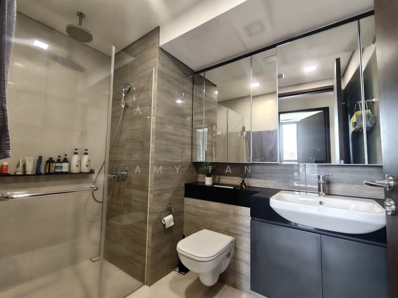 Park Place Residences, 2 Paya Lebar Road, 2 Bedrooms, 646 sqft, Condominium For Sale, by Amy Tan, 500187889 - Bathroom - PropertyGuru.com.sg