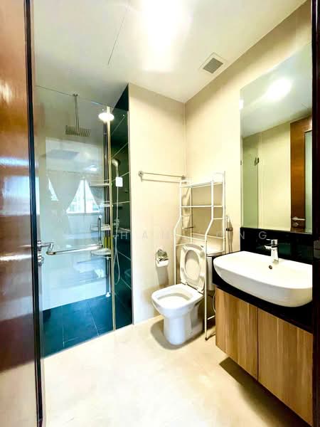 Centra Suites, 38 Geylang Lorong 25A, 1 Bedroom, 420 sqft, Apartment For Rent, by Tan Han Long, 500187891 - Bathroom - PropertyGuru.com.sg