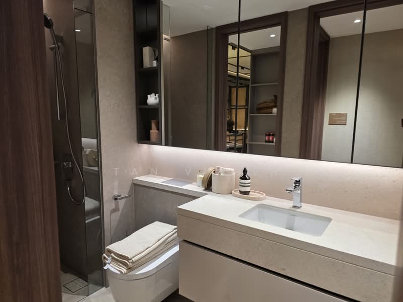 The Robertson Opus, 11 Unity Street, 3 Bedrooms, 990 sqft, Condominium For Sale, by Tan Vivien, 500187895 - Bathroom - PropertyGuru.com.sg