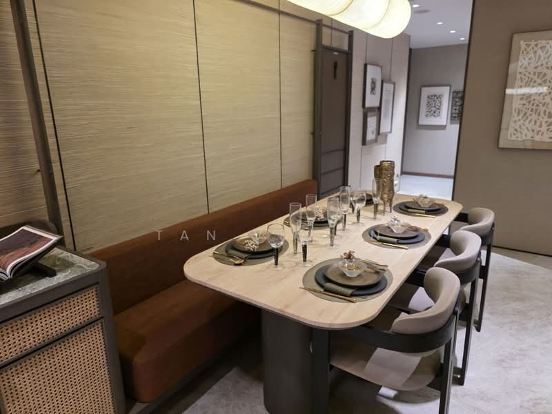 The Robertson Opus, 11 Unity Street, 3 Bedrooms, 990 sqft, Condominium For Sale, by Tan Vivien, 500187895 - Dining Room - PropertyGuru.com.sg