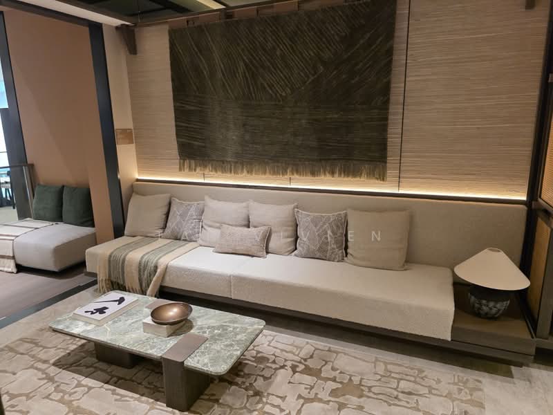 The Robertson Opus, 11 Unity Street, 3 Bedrooms, 990 sqft, Condominium For Sale, by Tan Vivien, 500187895 - Living Room - PropertyGuru.com.sg