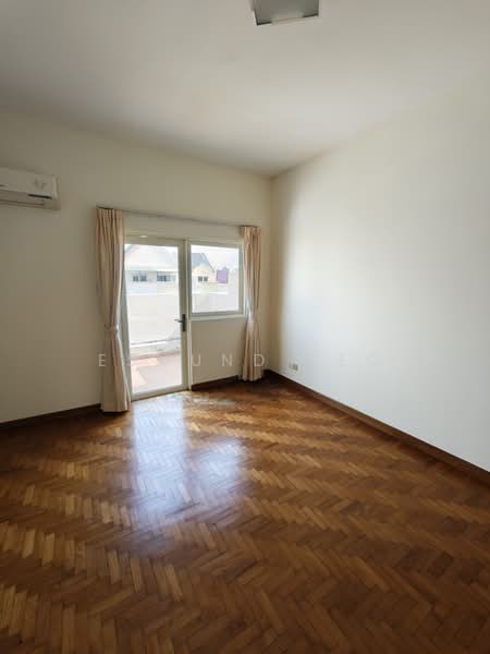 Bedok Grove, 34 Bedok Place, 5 Bedrooms, 3,200 sqft, Terraced House For Rent, by Esmund Teo, 500187911 - PropertyGuru.com.sg