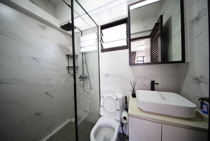 33 Ghim Moh Link, 33 Ghim Moh Link, 3 Bedrooms, 1,001 sqft, HDB Flat For Sale, by Jayden Chiang, 500187919 - Bathroom - PropertyGuru.com.sg