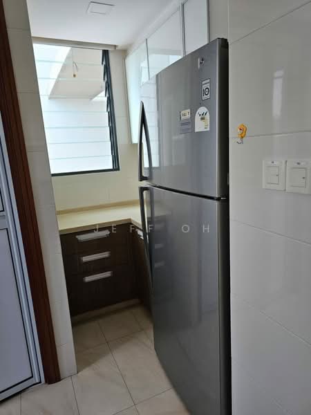 East Meadows, 30 Tanah Merah Kechil Road, Room Rental, 120 sqft, Condominium For Rent, by Jeff Oh, 500187922 - Kitchen - PropertyGuru.com.sg