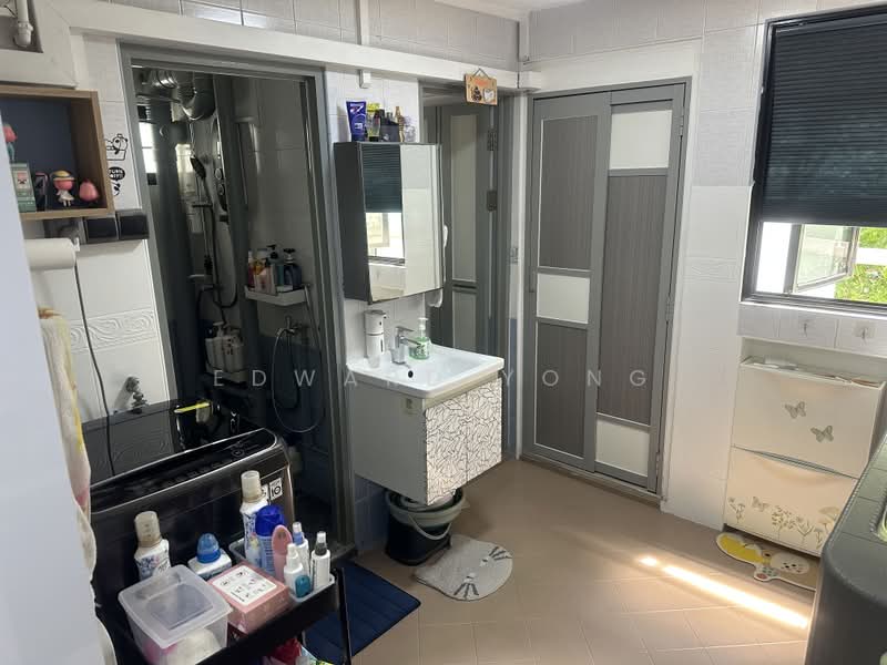 65 Kallang Bahru, 65 Kallang Bahru, 2 Bedrooms, 700 sqft, HDB Flat For Sale, by Edward Yong, 500187923 - Bathroom - PropertyGuru.com.sg