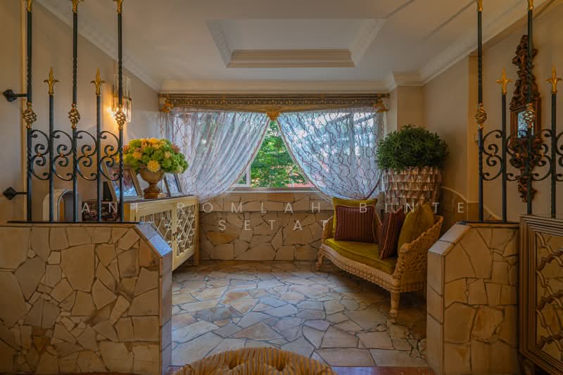 299 Bukit Batok Street 22, 299 Bukit Batok Street 22, 4 Bedrooms, 1,529 sqft, HDB Flat For Sale, by ani Romlah Binte Setat, 500187929 - Balcony - PropertyGuru.com.sg