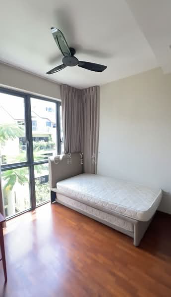 Palm Isles, 34 Flora Drive, 2 Bedrooms, 786 sqft, Condominium For Rent, by Bryan Cheng, 500187934 - Bedroom - PropertyGuru.com.sg