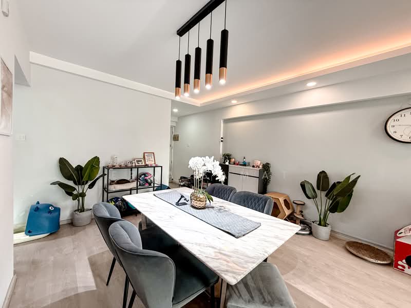 132 Edgedale Plains, 132 Edgedale Plains, 3 Bedrooms, 1,194 sqft, HDB Flat For Sale, by Erra Samat, 500187946 - Dining Room - PropertyGuru.com.sg