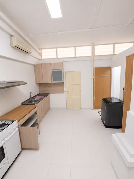 150 East Coast Road Conservation House, , 3 Bedrooms, 1,100 sqft, Conservation House For Rent, by Joel Goh, 500187965 - Kitchen - PropertyGuru.com.sg