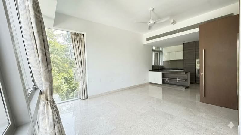 Gramercy Park, 57 Grange Road, 2 Bedrooms, 1,184 sqft, Condominium For Sale, by Douglas Quah, 500187966 - Living Room - PropertyGuru.com.sg