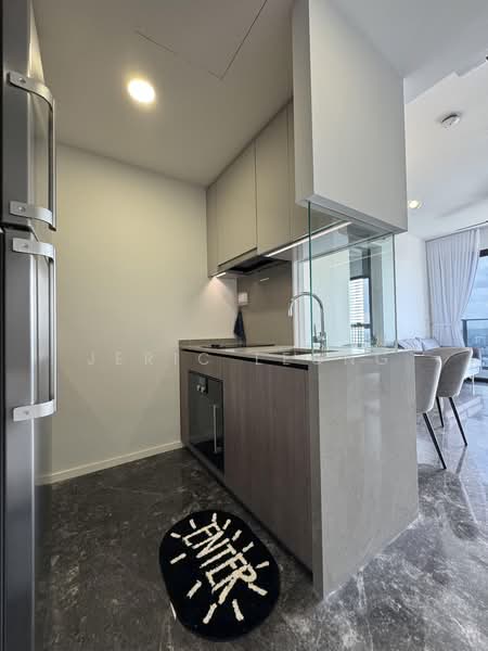 Avenue South Residence, 13 Silat Avenue, 2 Bedrooms, 657 sqft, Condominium For Rent, by Jeric Leong, 500187967 - Kitchen - PropertyGuru.com.sg