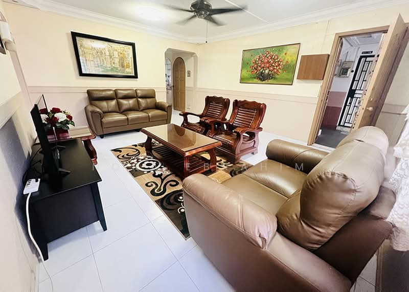201 Marsiling Drive, 201 Marsiling Drive, 3 Bedrooms, 979 sqft, HDB Flat For Sale, by Nora Ebrahim, 500187969 - Living Room - PropertyGuru.com.sg