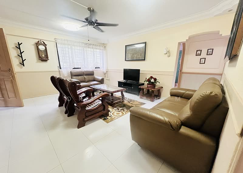 201 Marsiling Drive, 201 Marsiling Drive, 3 Bedrooms, 979 sqft, HDB Flat For Sale, by Nora Ebrahim, 500187969 - Living Room - PropertyGuru.com.sg