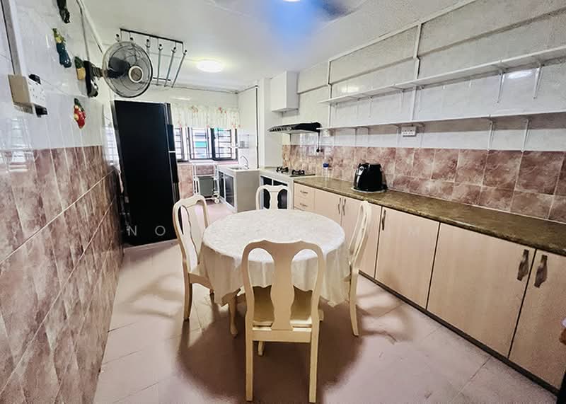 201 Marsiling Drive, 201 Marsiling Drive, 3 Bedrooms, 979 sqft, HDB Flat For Sale, by Nora Ebrahim, 500187969 - Kitchen - PropertyGuru.com.sg
