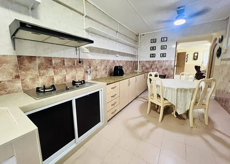 201 Marsiling Drive, 201 Marsiling Drive, 3 Bedrooms, 979 sqft, HDB Flat For Sale, by Nora Ebrahim, 500187969 - Kitchen - PropertyGuru.com.sg