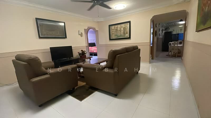 201 Marsiling Drive, 201 Marsiling Drive, Admiralty / Woodlands, 3 Bedrooms, 979 sqft, HDB Flat For Sale, by Nora Ebrahim, 500187969 - Living Room - PropertyGuru.com.sg