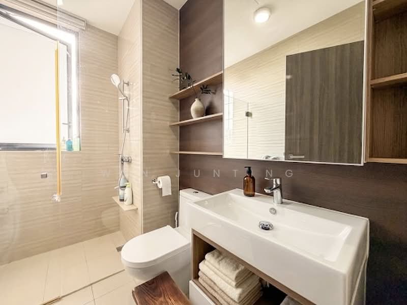 Sky Vue, 1 Bishan Street 15, 3 Bedrooms, 1,141 sqft, Condominium For Sale, by Wen Junting, 500187970 - Bathroom - PropertyGuru.com.sg