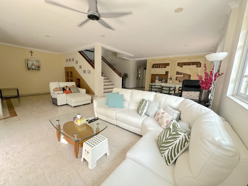 Seletar Hills Estate, Jalan Bangau, 6 Bedrooms, 3,550 sqft, Semi-Detached House For Sale, by Nicole Lim, 500187983 - Living Room - PropertyGuru.com.sg