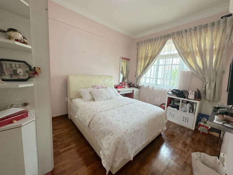 Seletar Hills Estate, Jalan Bangau, 6 Bedrooms, 3,550 sqft, Semi-Detached House For Sale, by Nicole Lim, 500187983 - Bedroom - PropertyGuru.com.sg
