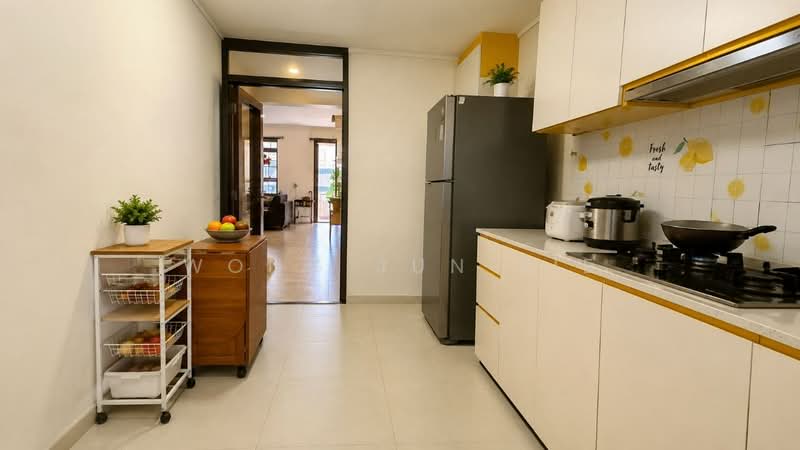 309 Serangoon Avenue 2, 309 Serangoon Avenue 2, 3 Bedrooms, 979 sqft, HDB Flat For Sale, by Wong Jun Jie, 500187992 - Kitchen - PropertyGuru.com.sg
