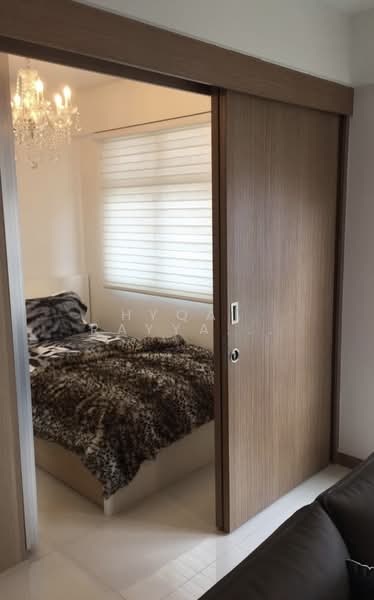 451A Bukit Batok West Avenue 6, 451A Bukit Batok West Avenue 6, 1 Bedroom, 450 sqft, HDB Flat For Rent, by Hyqal Rayyan Boh, 500188020 - PropertyGuru.com.sg