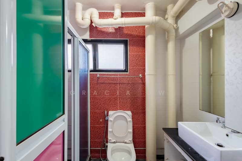 510 Jelapang Road, 510 Jelapang Road, 3 Bedrooms, 980 sqft, HDB Flat For Sale, by Gracia Ow, 500188025 - Bathroom - PropertyGuru.com.sg