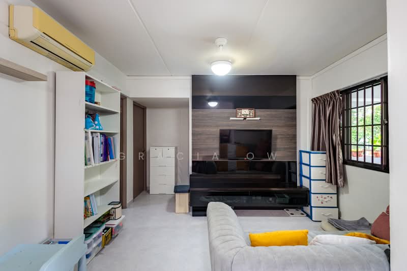 510 Jelapang Road, 510 Jelapang Road, 3 Bedrooms, 980 sqft, HDB Flat For Sale, by Gracia Ow, 500188025 - Living Room - PropertyGuru.com.sg