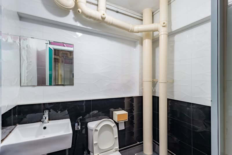 510 Jelapang Road, 510 Jelapang Road, 3 Bedrooms, 980 sqft, HDB Flat For Sale, by Gracia Ow, 500188025 - Bathroom - PropertyGuru.com.sg