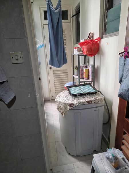 Landbay Condo, 9 Jalan Hajijah, 2 Bedrooms, 1,001 sqft, Condominium For Rent, by John Wong, 500188027 - Yard - PropertyGuru.com.sg