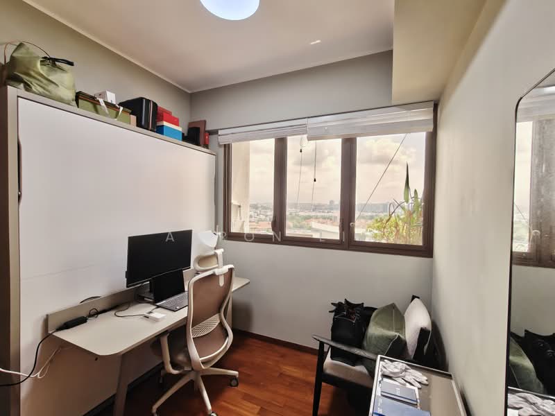 Seaside Residences, 16 Siglap Link, 2 Bedrooms, 678 sqft, Apartment For Sale, by Aaron Lin, 500188033 - Study - PropertyGuru.com.sg