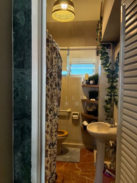 441 Sin Ming Avenue, 441 Sin Ming Avenue, Room Rental, 120 sqft, HDB Flat For Rent, by Tan Tien An (陈天安), 500188034 - Bathroom - PropertyGuru.com.sg