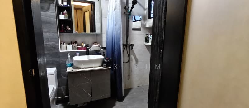 495B Tampines Street 43, 495B Tampines Street 43, 3 Bedrooms, 1,571 sqft, HDB Flat For Sale, by Alex Sim, 500188040 - Bathroom - PropertyGuru.com.sg