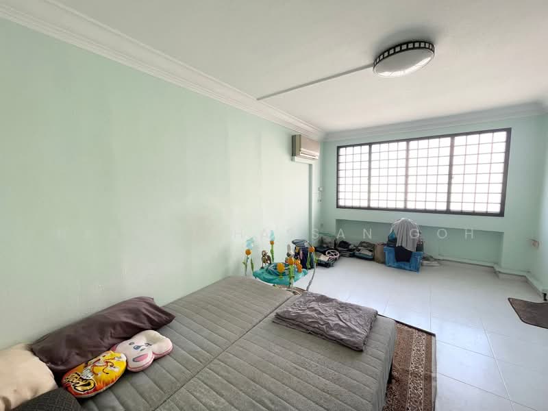 301 Tampines Street 32, 301 Tampines Street 32, 3 Bedrooms, 1,323 sqft, HDB Flat For Sale, by Hasnah Hassan Goh, 500188041 - Bedroom - PropertyGuru.com.sg