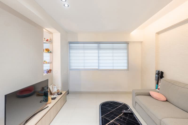 658 Jalan Tenaga, 658 Jalan Tenaga, 3 Bedrooms, 1,141 sqft, HDB Flat For Sale, by Gracia Ow, 500188044 - Living Room - PropertyGuru.com.sg