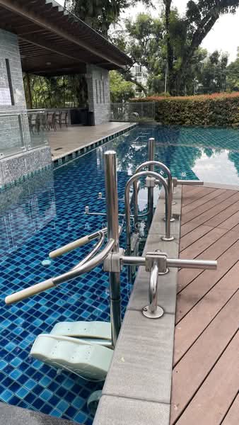 The Solitaire, 5A Balmoral Park, 2 Bedrooms, 1,238 sqft, Condominium For Rent, by Jean Goh, 500188046 - Pool - PropertyGuru.com.sg
