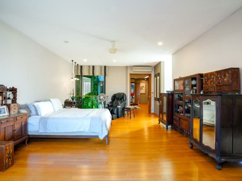 ⭐NEW EXCLUSIVE LISTING⭐DUNBAR (☎9693⚡8899 发发久久), 2.5 STOREY WITH POOL, 5 Bedrooms, 6,000 sqft, Semi-Detached House For Sale, by Denny Lim, 500188050 - Bedroom - PropertyGuru.com.sg
