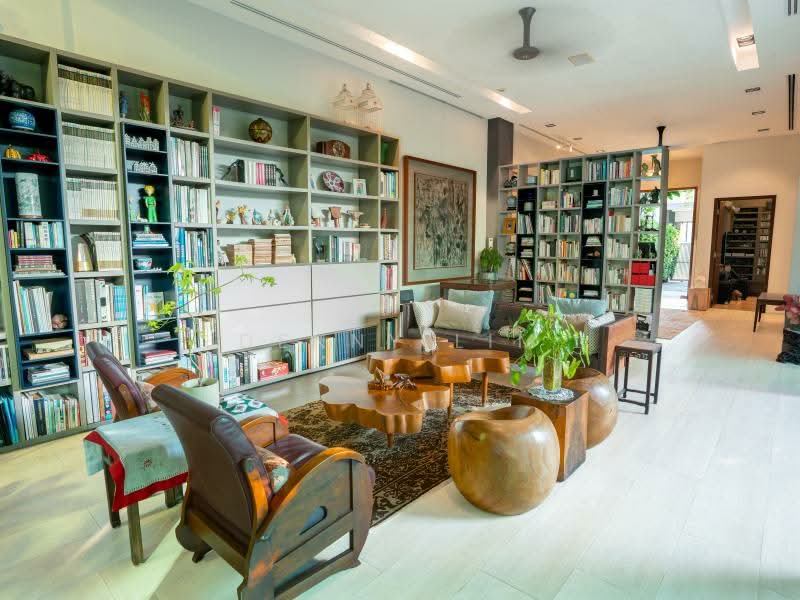 ⭐NEW EXCLUSIVE LISTING⭐DUNBAR (☎9693⚡8899 发发久久), 2.5 STOREY WITH POOL, 5 Bedrooms, 6,000 sqft, Semi-Detached House For Sale, by Denny Lim, 500188050 - Living Room - PropertyGuru.com.sg