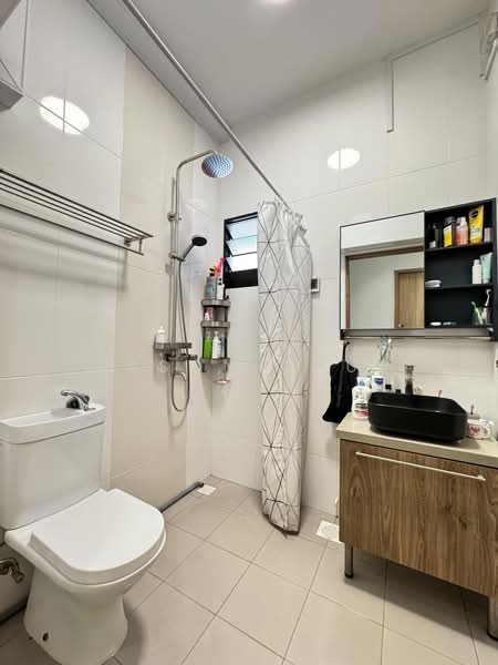 463A Bukit Batok Street 41, 463A Bukit Batok Street 41, 3 Bedrooms, 1,216 sqft, HDB Flat For Sale, by Aason Chua, 500188056 - Bathroom - PropertyGuru.com.sg
