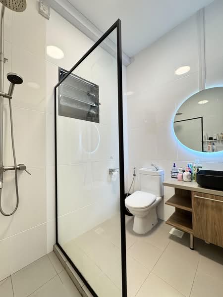 463A Bukit Batok Street 41, 463A Bukit Batok Street 41, 3 Bedrooms, 1,216 sqft, HDB Flat For Sale, by Aason Chua, 500188056 - Bathroom - PropertyGuru.com.sg
