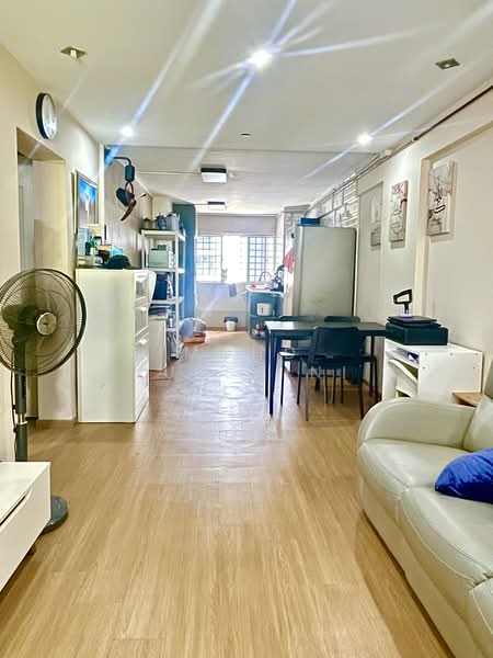 420 Bedok North Street 1, 420 Bedok North Street 1, 2 Bedrooms, 731 sqft, HDB Flat For Rent, by Mohd Yussaini, 500188076 - Living Room - PropertyGuru.com.sg