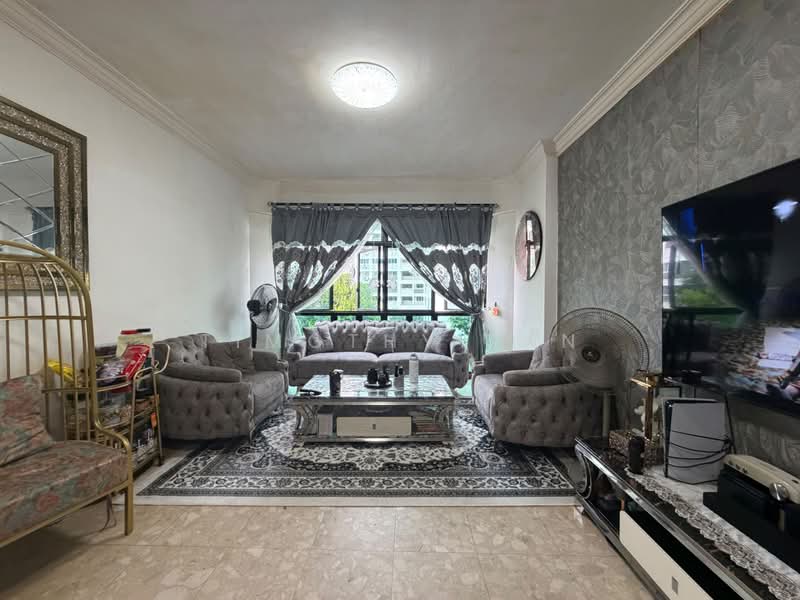 Eastvale, 35 Pasir Ris Drive 3, 3 Bedrooms, 1,195 sqft, Condominium For Sale, by Timothy Tan, 500188081 - Living Room - PropertyGuru.com.sg