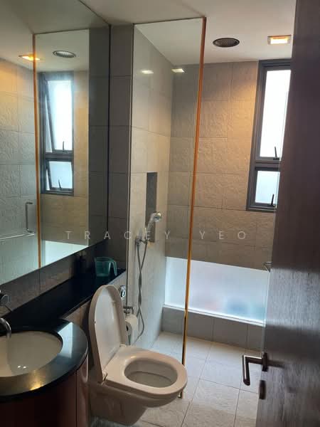 3 Storey Semi Detached House @ Jalan Hock Chye (Nr Kovan MRT), Jalan Hock Chye, 6 Bedrooms, 3,714 sqft, Semi-Detached House For Rent, by Tracey Yeo, 500188111 - Bathroom - PropertyGuru.com.sg