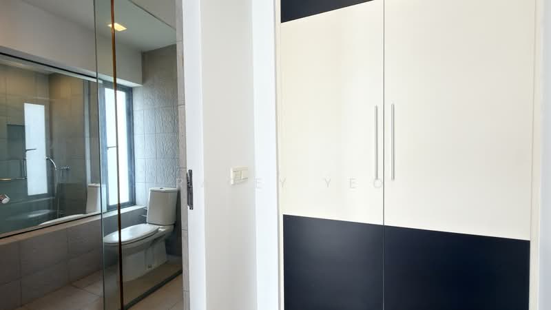 3 Storey Semi Detached House @ Jalan Hock Chye (Nr Kovan MRT), Jalan Hock Chye, 6 Bedrooms, 3,714 sqft, Semi-Detached House For Rent, by Tracey Yeo, 500188111 - Bathroom - PropertyGuru.com.sg