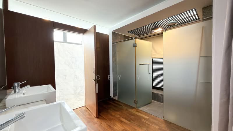 3 Storey Semi Detached House @ Jalan Hock Chye (Nr Kovan MRT), Jalan Hock Chye, 6 Bedrooms, 3,714 sqft, Semi-Detached House For Rent, by Tracey Yeo, 500188111 - Bathroom - PropertyGuru.com.sg