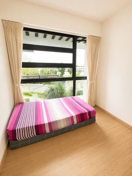 Hedges Park Condominium, 73 Flora Drive, 3 Bedrooms, 1,076 sqft, Condominium For Sale, by Yeong Wei Jian, 500188114 - Common Bedroom - PropertyGuru.com.sg