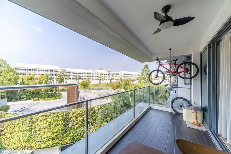 Hedges Park Condominium, 73 Flora Drive, Changi Airport / Changi Village, 3 Bedrooms, 1,076 sqft, Condominium For Sale, by Yeong Wei Jian, 500188114 - Functional Balcony - PropertyGuru.com.sg