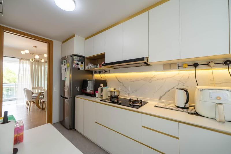 Hedges Park Condominium, 73 Flora Drive, Changi Airport / Changi Village, 3 Bedrooms, 1,076 sqft, Condominium For Sale, by Yeong Wei Jian, 500188114 - Kitchen - PropertyGuru.com.sg